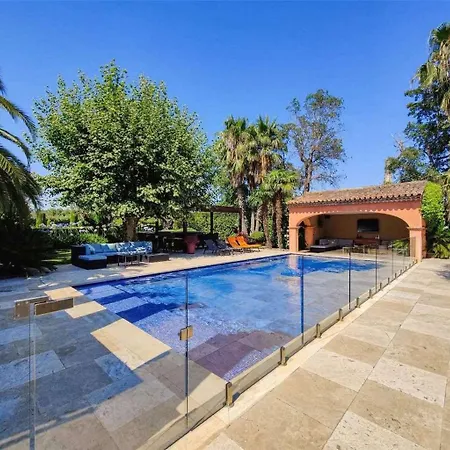 Couette-café Magnifica *